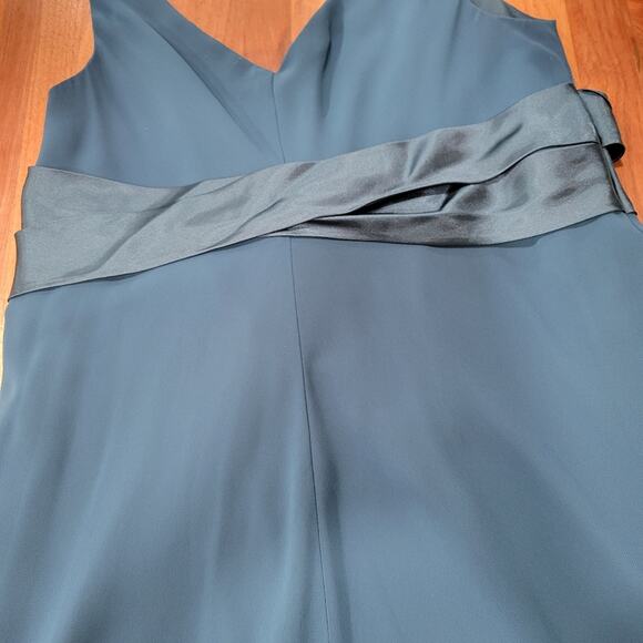 S.L. Fashions Dress Surplice V Neckline Cascade Ruffle Sleeveless Size 16 - Picture 12 of 12